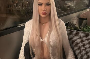 Karşıyaka Escort Elena